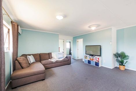 Photo of property in 18a Montrose Place, Takaro, Palmerston North, 4412