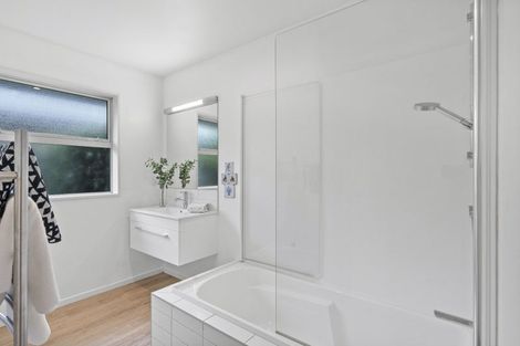 Photo of property in 4 Levinge Lane, Hillmorton, Christchurch, 8024