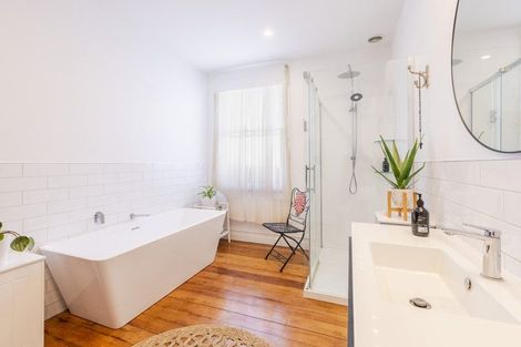 Photo of property in 10 Mcdonald Street, Napier South, Napier, 4110