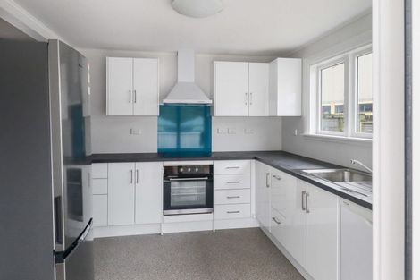 Photo of property in 31 Happy Valley Road, Owhiro Bay, Wellington, 6023