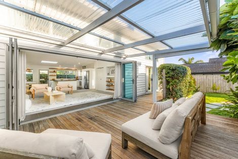 Photo of property in 16b Clyde Street, Mount Maunganui, 3116