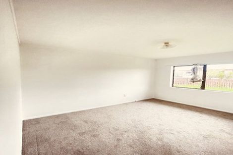 Photo of property in 1/44 Shifnal Drive, Randwick Park, Auckland, 2105