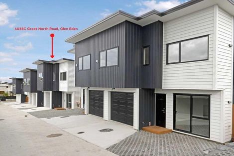 Photo of property in 4035c Great North Road, Glen Eden, Auckland, 0602