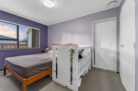 Photo of property in 3/21 Northall Road, New Lynn, Auckland, 0600