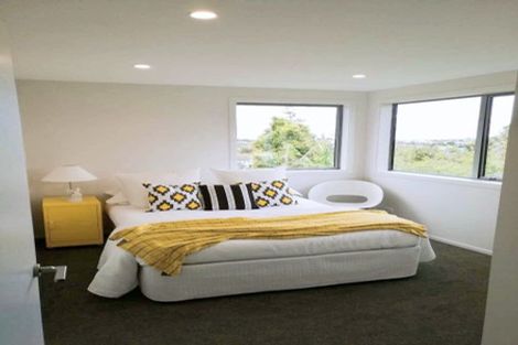 Photo of property in 68a Arran Road, Browns Bay, Auckland, 0630