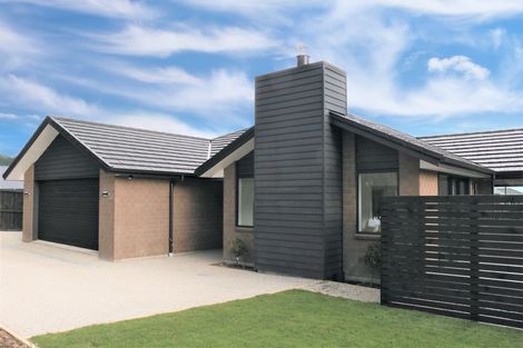 Photo of property in 91 Wingatui Road, Mosgiel, 9024