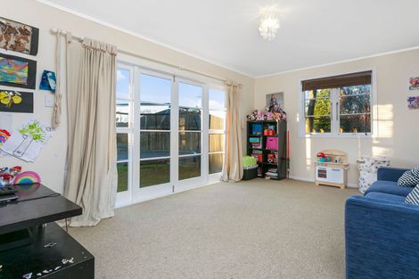 Photo of property in 125 Williams Street, Cambridge, 3434