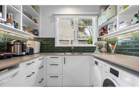 Photo of property in 19 Joyce Crescent, Ilam, Christchurch, 8041