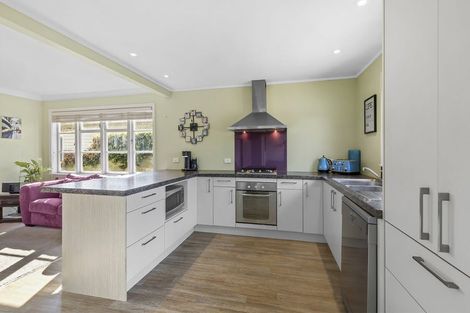 Photo of property in 78 Oxford Street, Tawa, Wellington, 5028