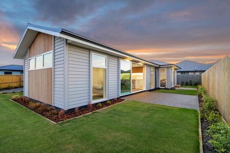 Photo of property in 4 Mackinnon Street, Marshland, 8083