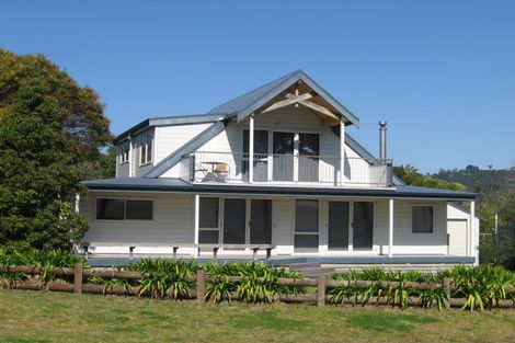 Photo of property in 202 Captain Cook Road, Cooks Beach, Whitianga, 3591