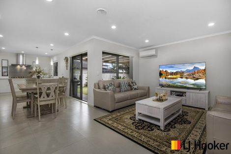 Photo of property in 7 Strathaven Road, Wattle Downs, Auckland, 2103