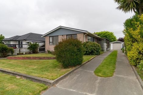 Photo of property in 17 Boston Avenue, Hornby, Christchurch, 8042