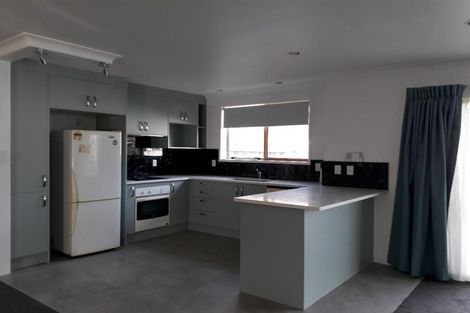 Photo of property in 4 Clover Drive, Henderson, Auckland, 0610