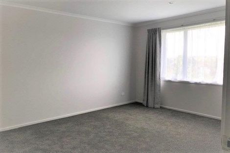 Photo of property in 50 Matija Place, Red Beach, 0932