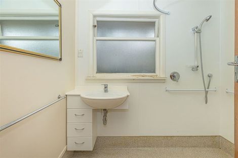 Photo of property in 10 Colman Avenue, Sockburn, Christchurch, 8042