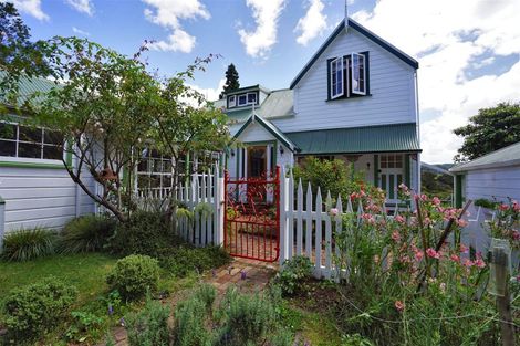 Photo of property in 1266 Te Pahu Road, Karamu, Hamilton, 3285