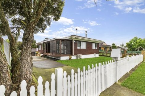 Photo of property in 23 Lane Road, Weymouth, Auckland, 2103