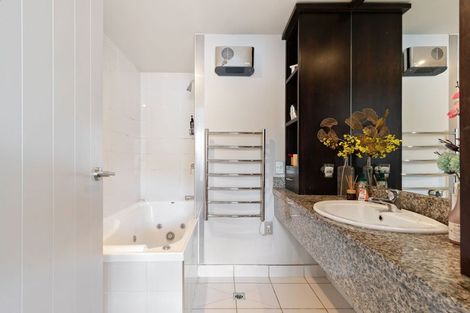 Photo of property in Breakfree Alpine Village, 23/643 Frankton Road, Queenstown, 9300