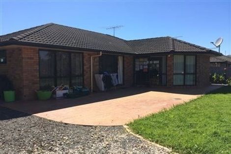 Photo of property in 29 Hugh Green Drive, Pinehill, Auckland, 0632