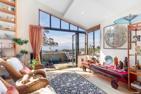 Photo of property in 3/180 Browns Bay Road, Murrays Bay, Auckland, 0630