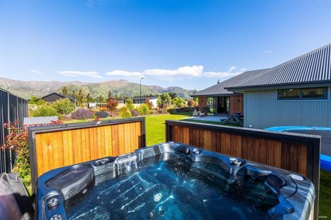 Photo of property in 13 Brewster Crescent, Lake Hawea, Wanaka, 9382
