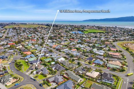 Photo of property in 16 Rifleman Lane, Paraparaumu Beach, Paraparaumu, 5032