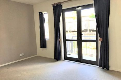 Photo of property in The Grange, 11/92 Bush Road, Albany, Auckland, 0632