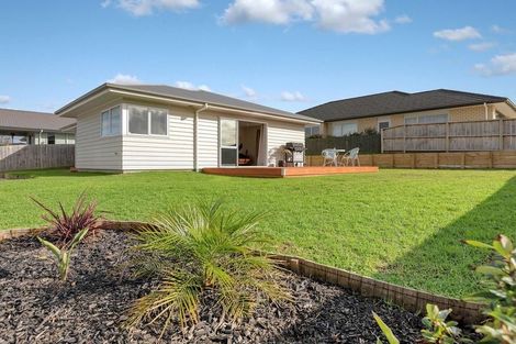 Photo of property in 12 Dune Lake Place, Ruakaka, 0116