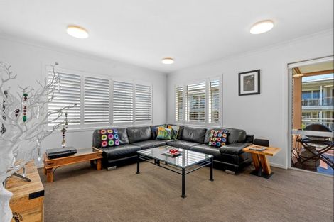 Photo of property in 78 Panorama Heights, Orewa, 0931
