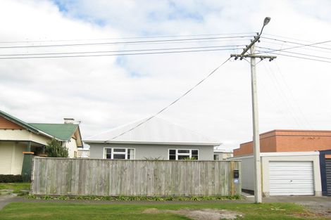 Photo of property in 14 Vogel Street, Fitzroy, New Plymouth, 4312