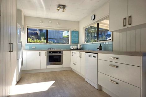 Photo of property in 22 Cuvier Crescent, Kuaotunu West, Whitianga, 3592