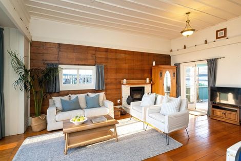 Photo of property in 42 Cameron Road, Bluff Hill, Napier, 4110