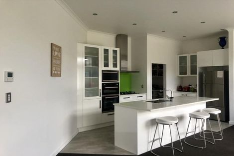 Photo of property in 16 Helen June Avenue, Flagstaff, Hamilton, 3210