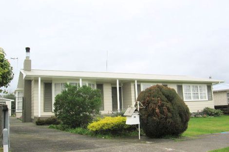 Photo of property in 23 Dewe Avenue, Feilding, 4702