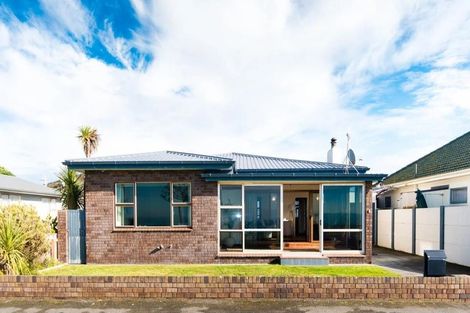 Photo of property in 81 The Esplanade, Westshore, Napier, 4110