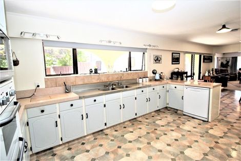 Photo of property in 23 Ross Street, Woodville, 4920