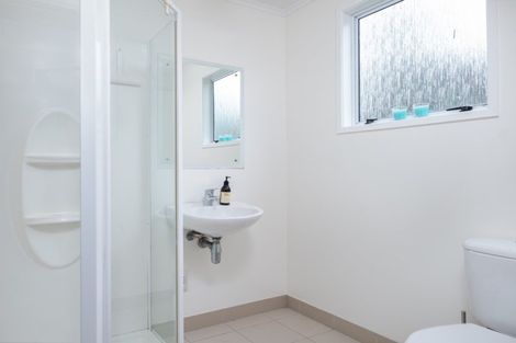 Photo of property in 44 Lysnar Street, Okitu, Gisborne, 4010