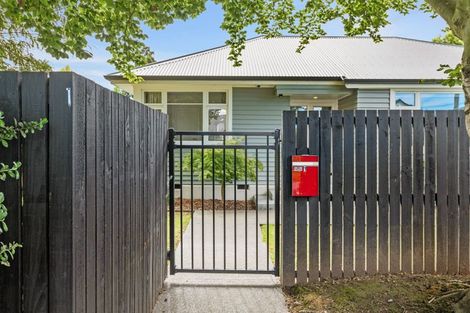 Photo of property in 98 Hamilton Avenue, Ilam, Christchurch, 8041