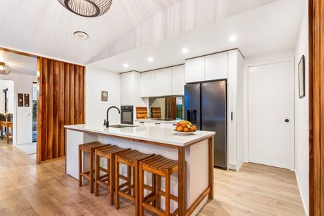 Photo of property in 19 Titoki Lane, Whangamata, 3691