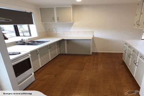 Photo of property in 20 Vodanovich Road, Te Atatu South, Auckland, 0610