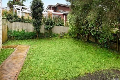 Photo of property in 17a Arirang Rise, Pinehill, Auckland, 0632