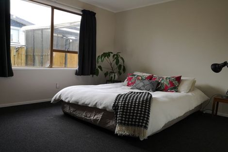 Photo of property in 8 Aquarius Avenue, Glen Eden, Auckland, 0602