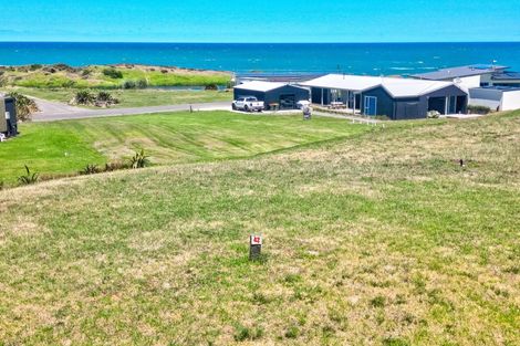 Photo of property in 19 Waipipi Road, Waverley, 4591