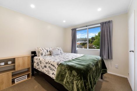 Photo of property in 13 Harold Grove, Stokes Valley, Lower Hutt, 5019