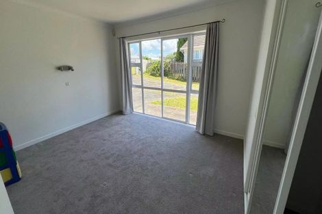 Photo of property in 373 East Coast Road, Mairangi Bay, Auckland, 0630