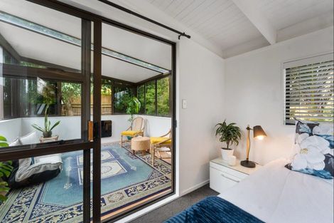 Photo of property in 3/57 Pupuke Road, Birkenhead, Auckland, 0627