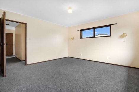 Photo of property in 2/12 Penrhyn Place, Mount Maunganui, 3116