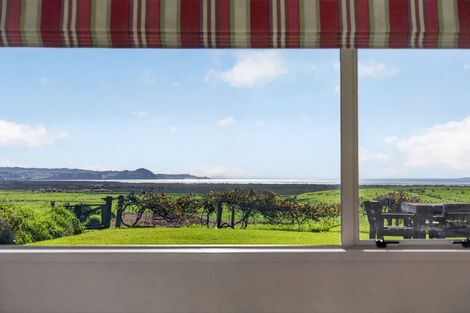 Photo of property in 259 Mairetahi Road, South Head, Helensville, 0874