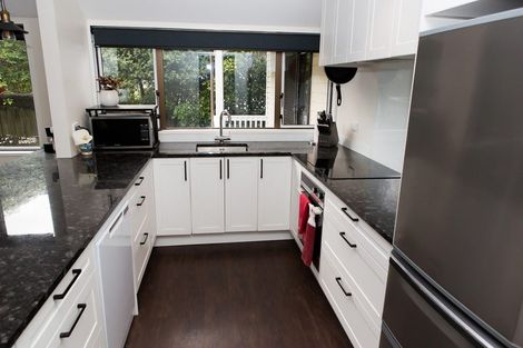 Photo of property in 8 Burma Road, Khandallah, Wellington, 6035